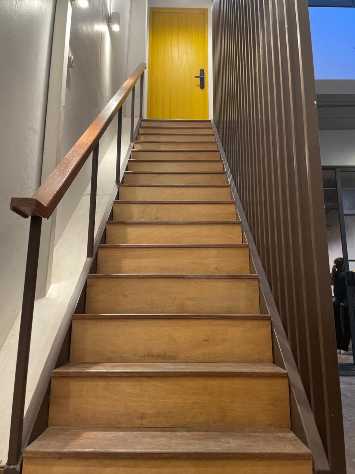 Yellow Door HHQ Eksteriør bilde